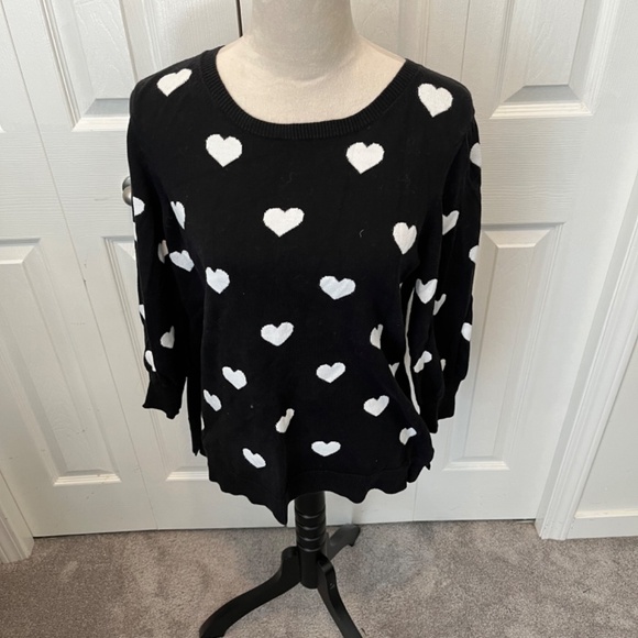 Adrianna Papell size L heart sweater - Picture 2 of 10